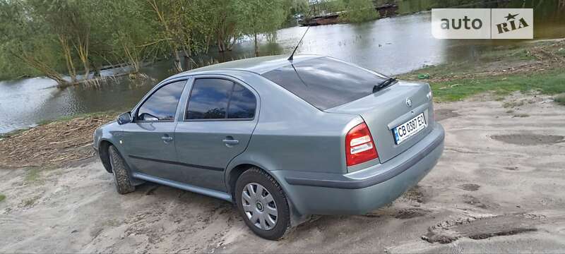 Лифтбек Skoda Octavia 2002 в Чернигове