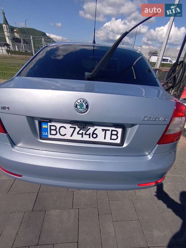 Лифтбек Skoda Octavia 2010 в Хусте