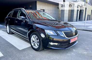 Универсал Skoda Octavia 2018 в Киеве