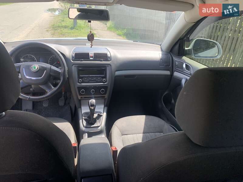 Універсал Skoda Octavia 2010 в Малині