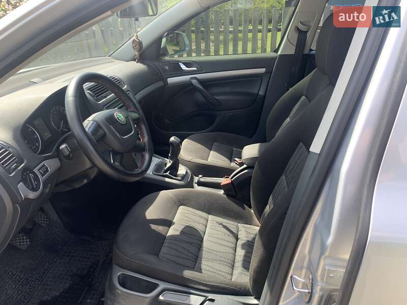 Універсал Skoda Octavia 2010 в Малині