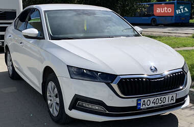 Лифтбек Skoda Octavia 2022 в Мукачево