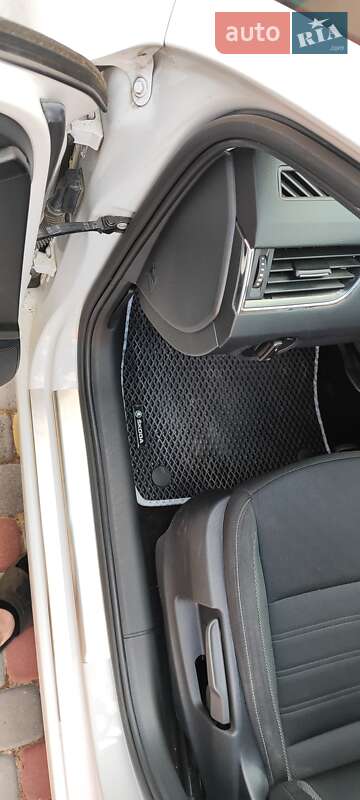 Универсал Skoda Octavia 2019 в Виннице