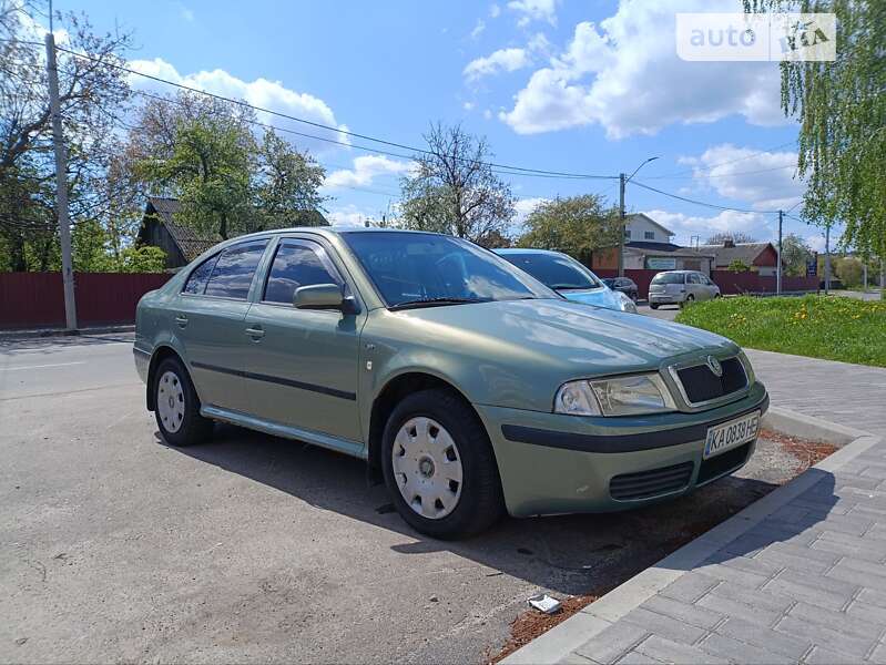 Ліфтбек Skoda Octavia 2003 в Житомирі