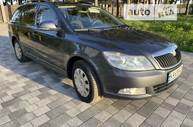 Универсал Skoda Octavia 2010 в Староконстантинове