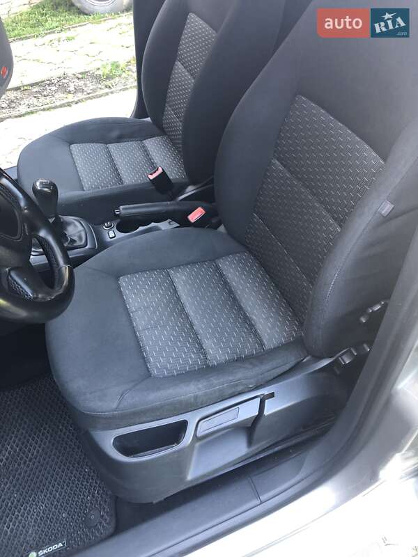 Лифтбек Skoda Octavia 2012 в Старом Самборе