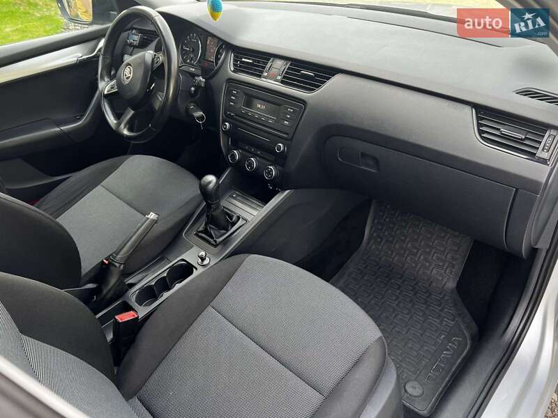 Универсал Skoda Octavia 2015 в Черновцах