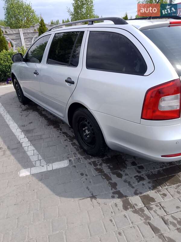 Универсал Skoda Octavia 2013 в Олевске