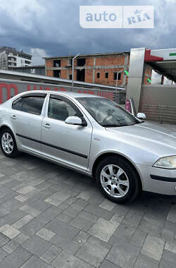 Лифтбек Skoda Octavia 2004 в Хусте