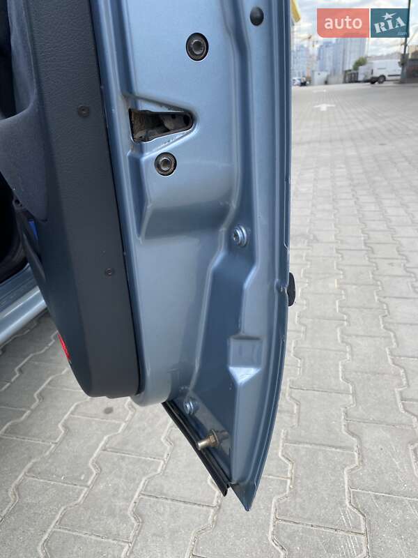 Лифтбек Skoda Octavia 2002 в Киеве