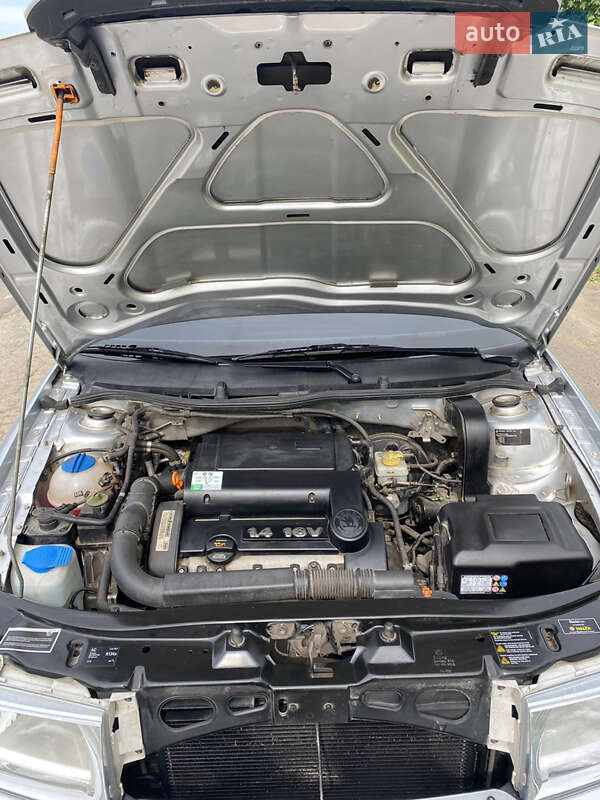 Лифтбек Skoda Octavia 2008 в Мукачево