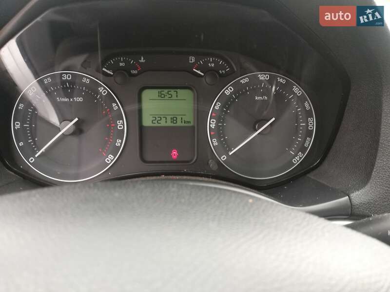 Универсал Skoda Octavia 2008 в Черновцах