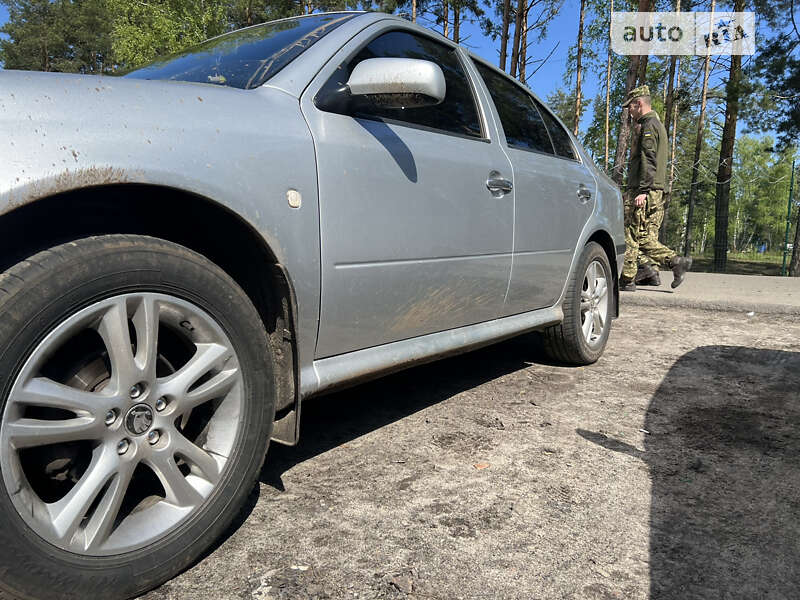 Лифтбек Skoda Octavia 2001 в Киеве