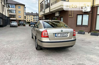 Лифтбек Skoda Octavia 2005 в Богородчанах