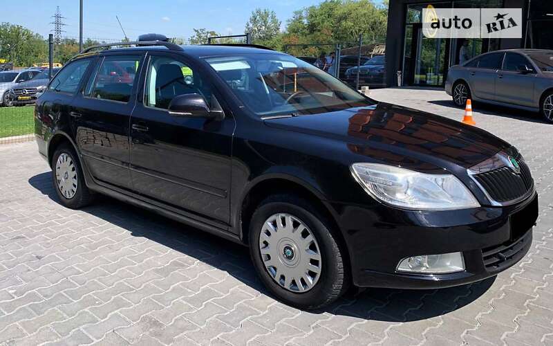 Лифтбек Skoda Octavia 2010 в Черновцах