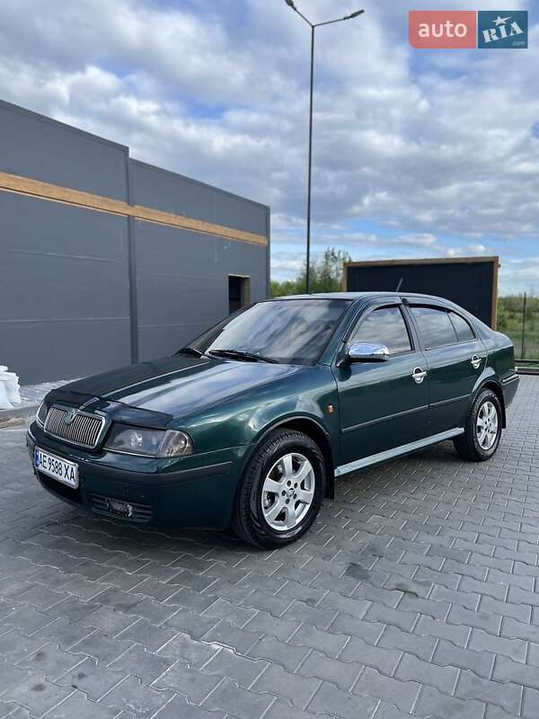 Универсал Skoda Octavia 2000 в Желтых Водах
