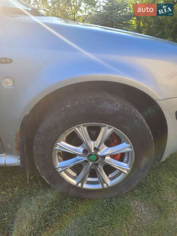 Ліфтбек Skoda Octavia 2002 в Надвірній