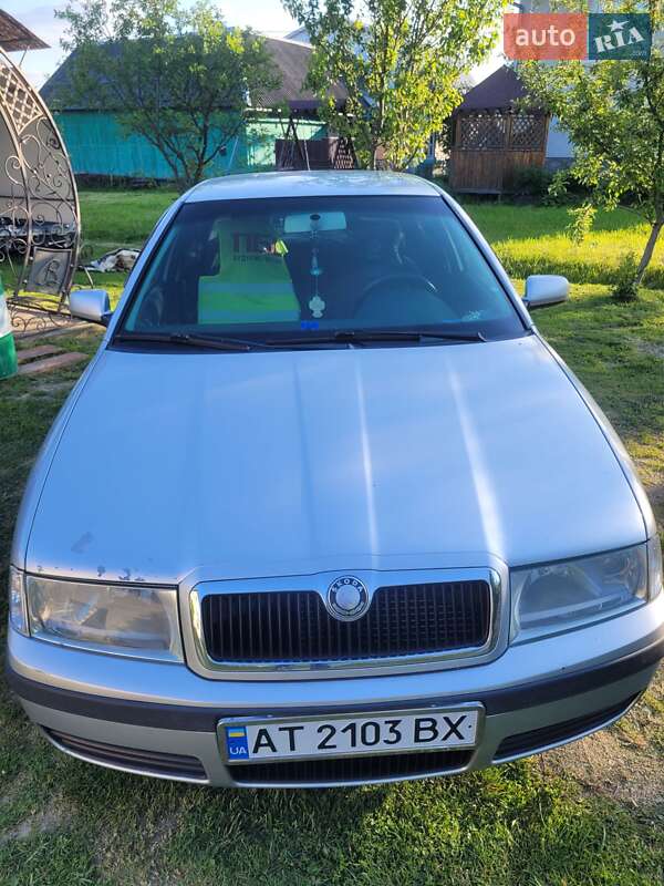 Ліфтбек Skoda Octavia 2002 в Надвірній