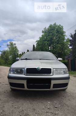 Ліфтбек Skoda Octavia 2002 в Кам'янець-Подільському