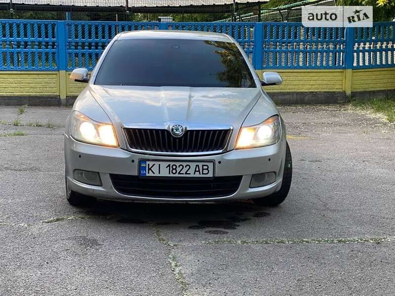 Лифтбек Skoda Octavia 2004 в Желтых Водах