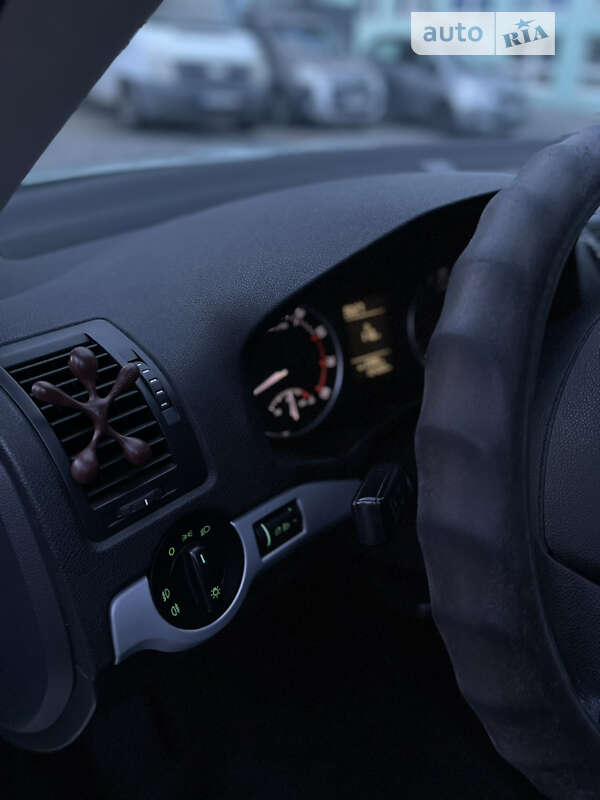Лифтбек Skoda Octavia 2010 в Тячеве