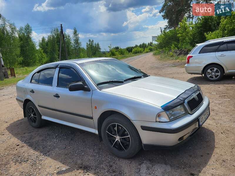 Лифтбек Skoda Octavia 1999 в Харькове