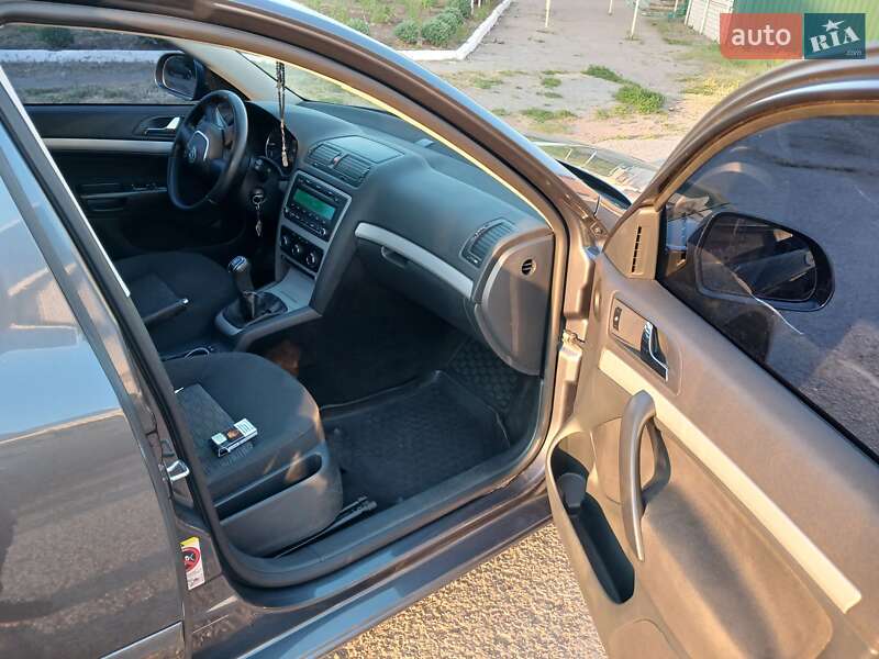 Лифтбек Skoda Octavia 2012 в Славянске фото 6 Лифтбек Skoda Octavia 2012 в Славянске