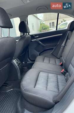 Ліфтбек Skoda Octavia 2012 в 