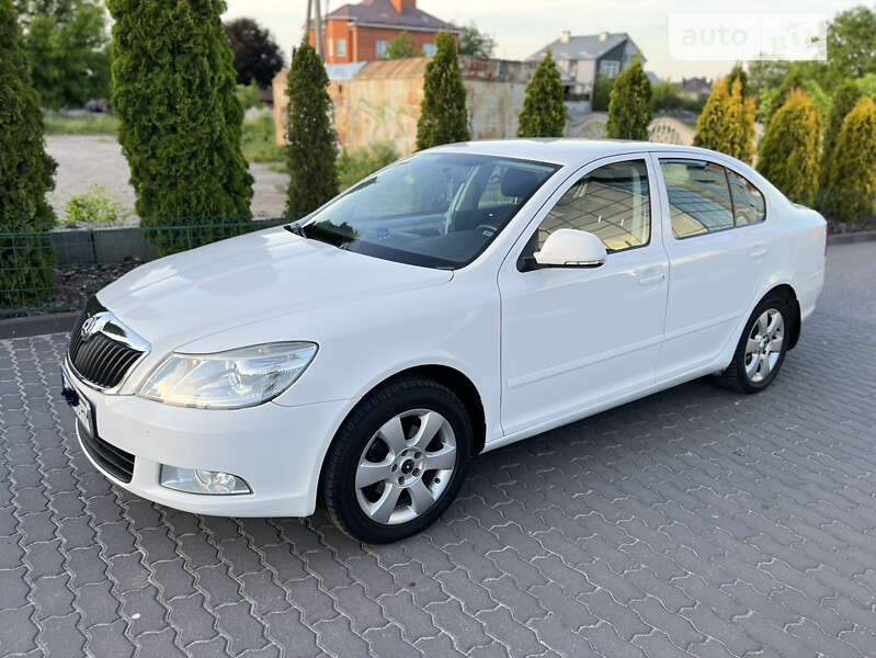 Лифтбек Skoda Octavia 2010 в Хмельницком