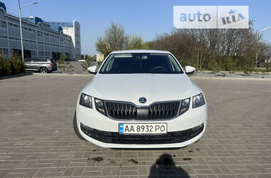 Лифтбек Skoda Octavia 2017 в Днепре