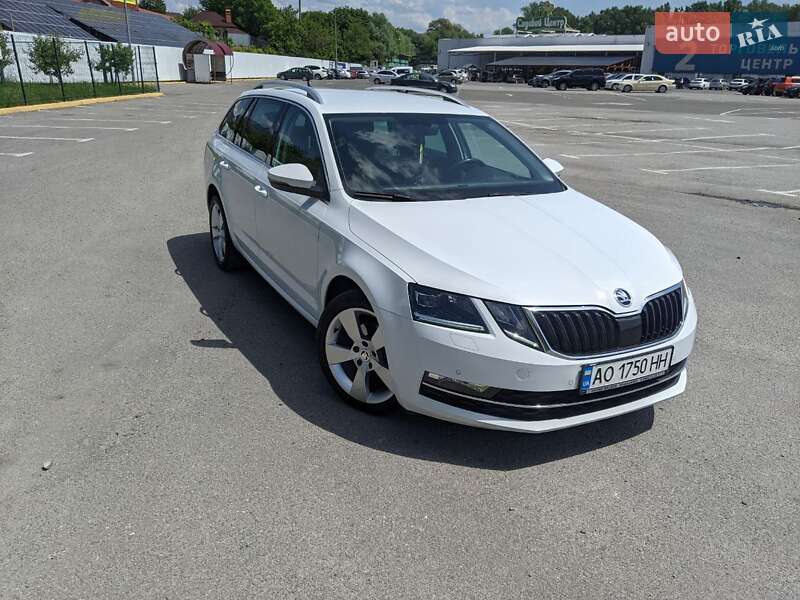 Універсал Skoda Octavia 2017 в Ужгороді