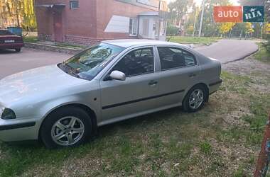 Лифтбек Skoda Octavia 1999 в 
