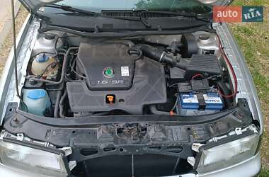 Лифтбек Skoda Octavia 1999 в 