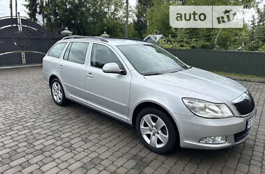 Универсал Skoda Octavia 2012 в Кицмани