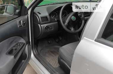 Лифтбек Skoda Octavia 2002 в Ровно