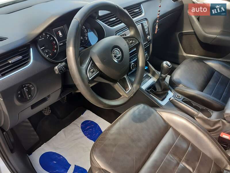 Універсал Skoda Octavia 2014 в Чемерівцях