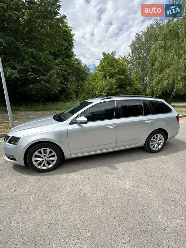 Универсал Skoda Octavia 2018 в Золочеве