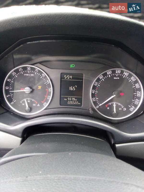 Універсал Skoda Octavia 2012 в Ковелі