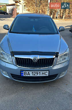 Лифтбек Skoda Octavia 2009 в Кропивницком