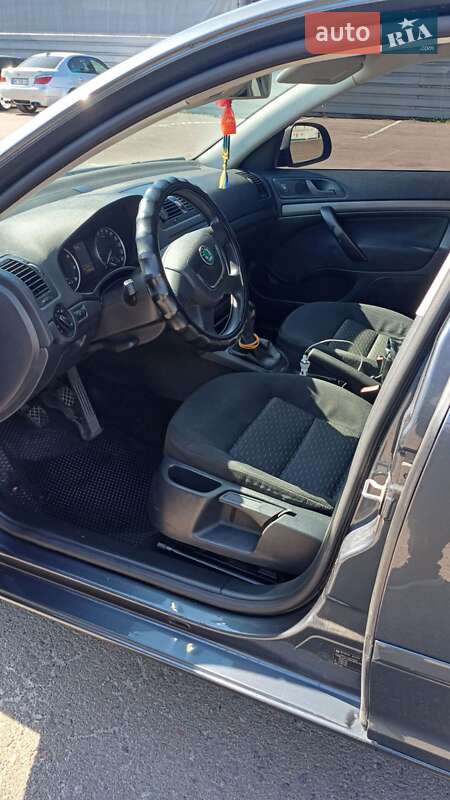 Универсал Skoda Octavia 2009 в Ровно
