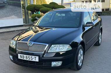 Лифтбек Skoda Octavia 2006 в Хороле