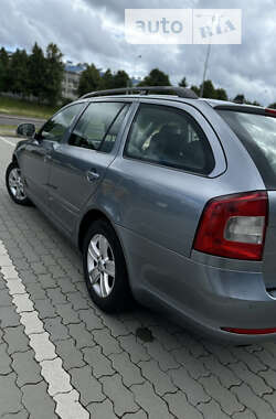 Універсал Skoda Octavia 2012 в 