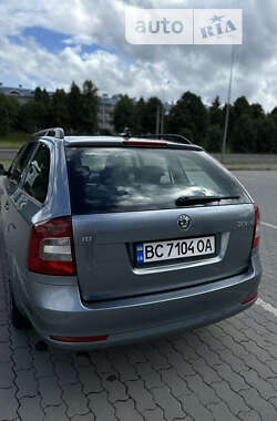 Універсал Skoda Octavia 2012 в 