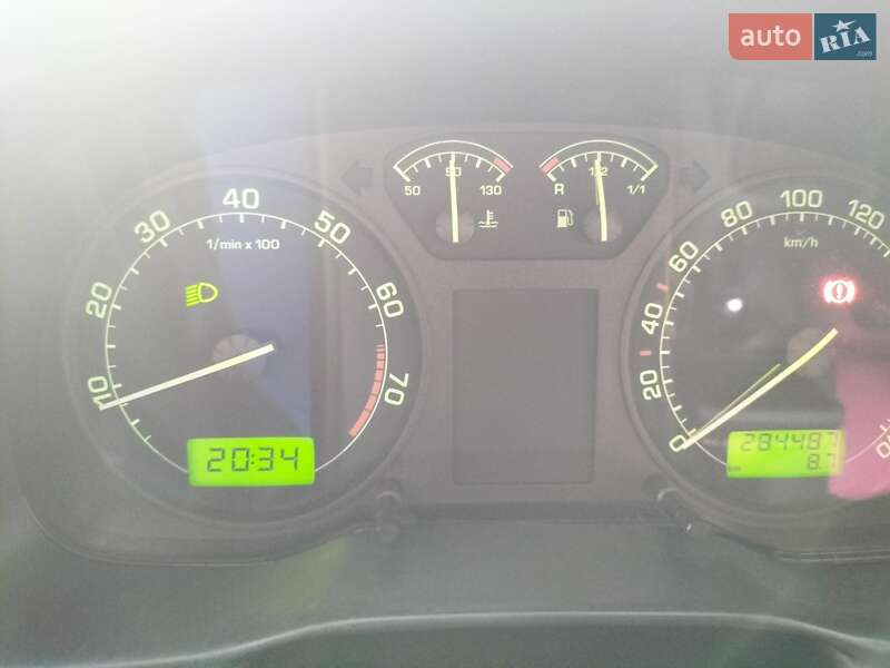 Лифтбек Skoda Octavia 2004 в Тлумаче