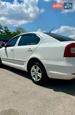 Лифтбек Skoda Octavia 2011 в 