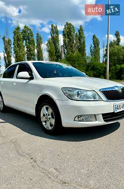 Лифтбек Skoda Octavia 2011 в 