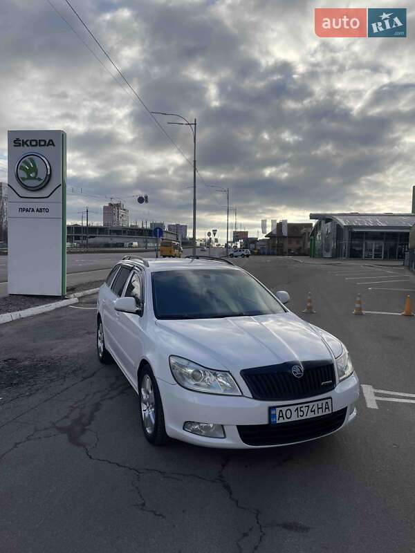 Универсал Skoda Octavia 2010 в Сквире