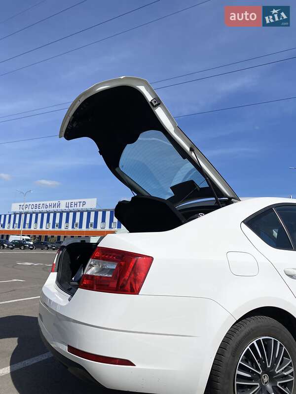 Лифтбек Skoda Octavia 2018 в Луцке