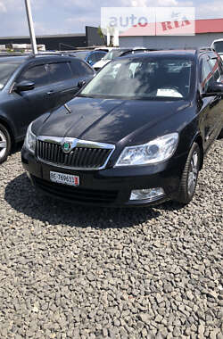 Універсал Skoda Octavia 2011 в Чернівцях