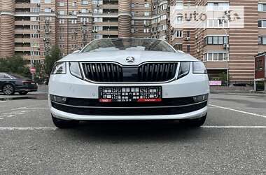 Универсал Skoda Octavia 2018 в Киеве